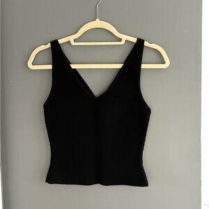 Babaton Black Ribbed V-Neck Tank Top